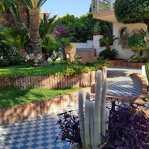 Lo Scalo 2.0 , Marina di Ragusa Italien
